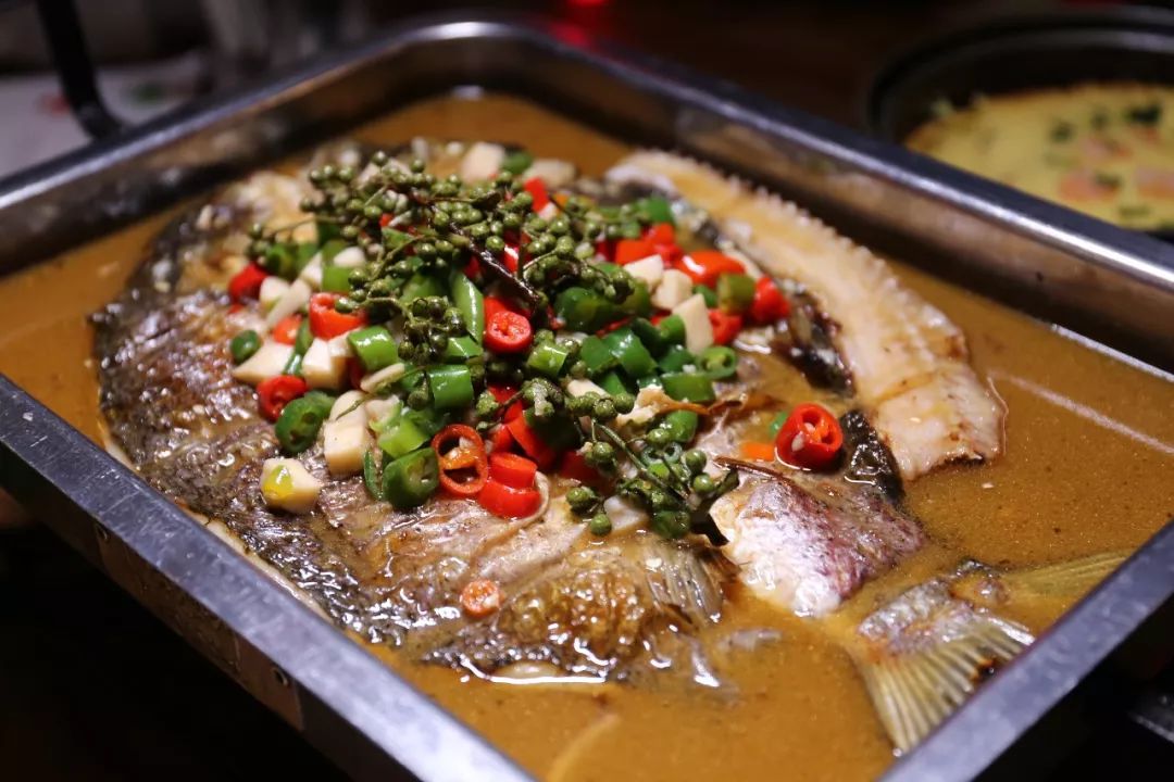 济南令狐冲烤鱼山大路店,吃在济南