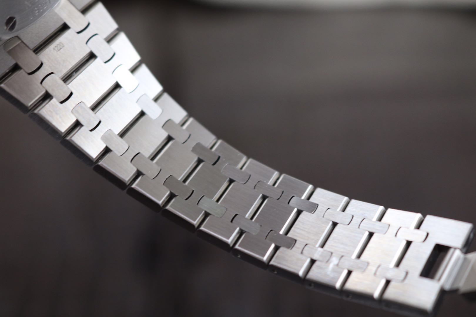 爱彼ap15400st复刻,爱彼ap26703皇家橡树离岸型42mm