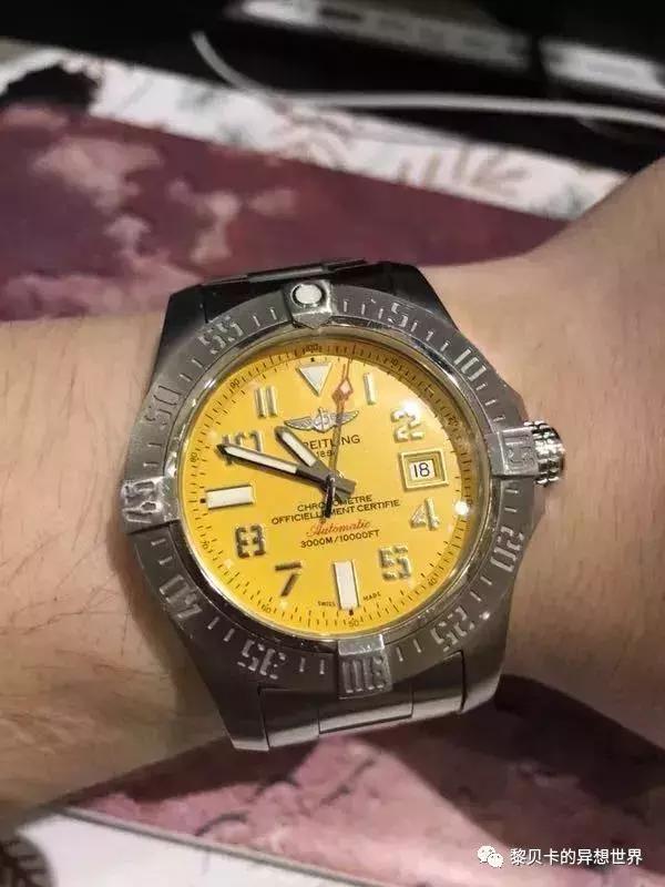 戴表和不戴表的对比照,男生戴表和不戴表有什么区别