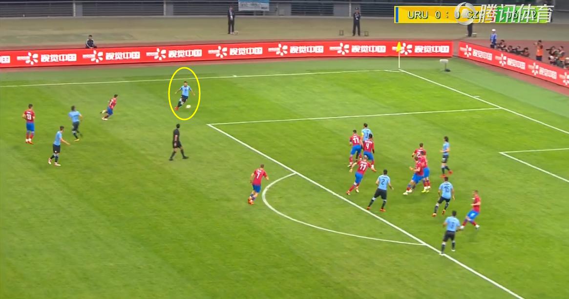 卡瓦尼国家队的倒钩进球,乌拉圭神锋卡瓦尼惊世倒钩