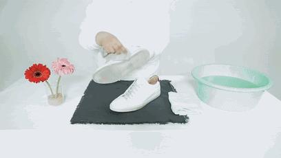 小白鞋发黄了怎么办一招教你解决,小白鞋发黄怎么处理最有效