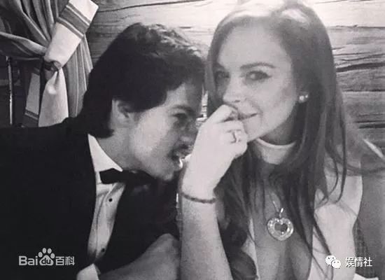 史上最美童星，母亲推她入深渊，父亲靠卖她的负面挣钱，