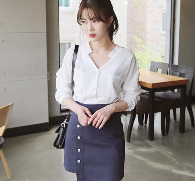 通勤优雅早春连衣裙搭配什么外套,穿衣搭配女气质连衣裙春夏两件