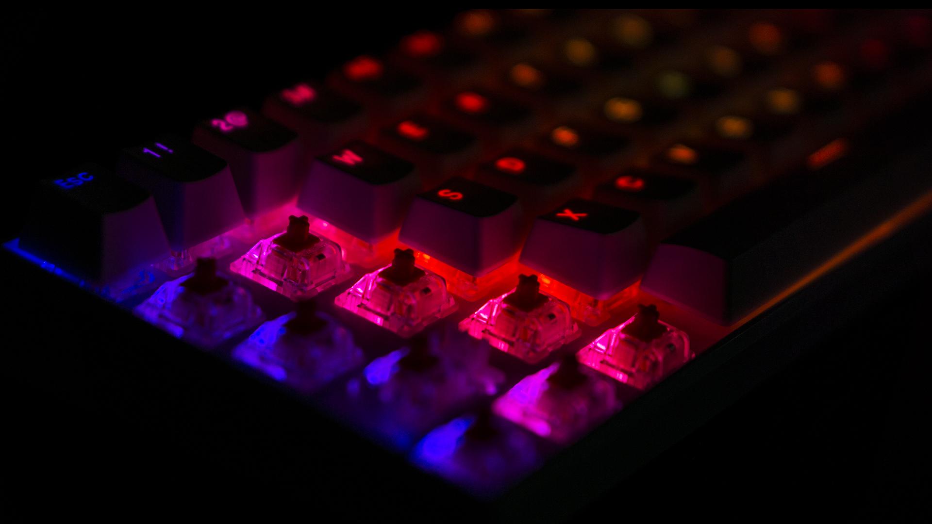 cherry键盘红轴推荐,cherry键盘红轴是最好的吗