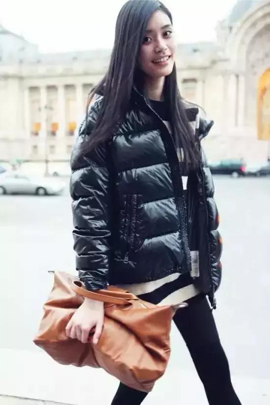 女士真皮包包100%真皮春夏款,今年春夏流行的包包