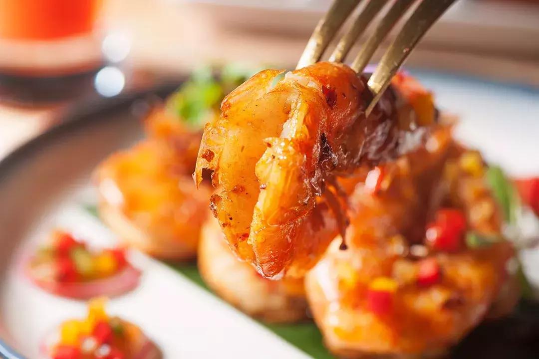 放弃法国巨额财产的法籍华裔回到上海，只为追求做出美食的梦想！