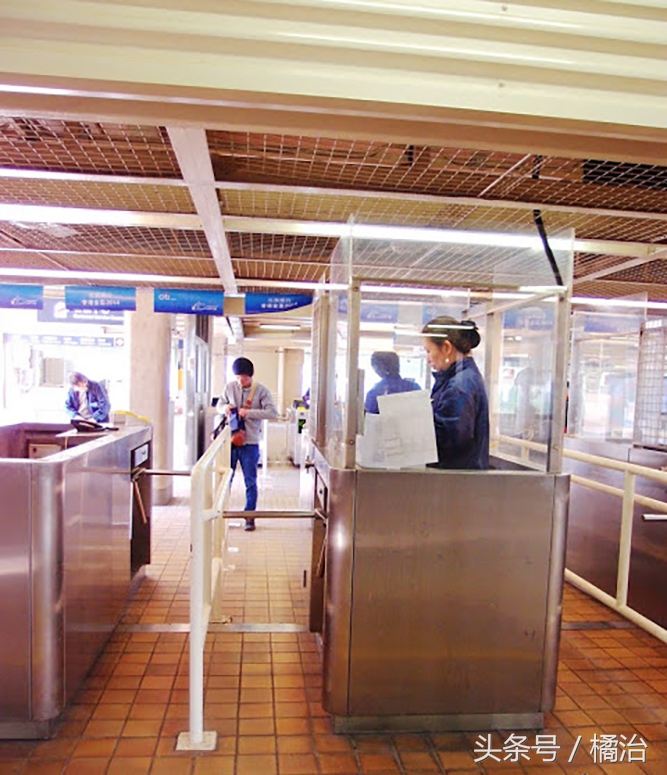 去香港赛马场，买张马票看马儿热血冲刺，超酷！（内含详细攻略）