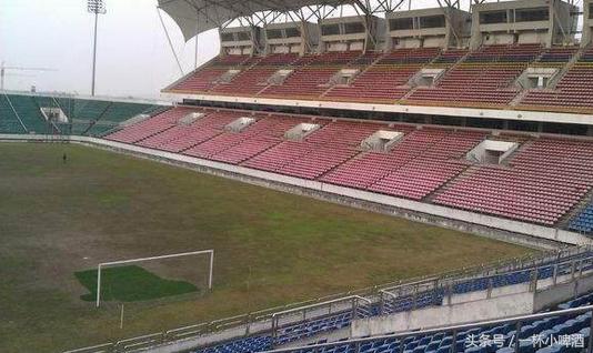 成都专业足球场设计方案,成都专业足球场有多少座位