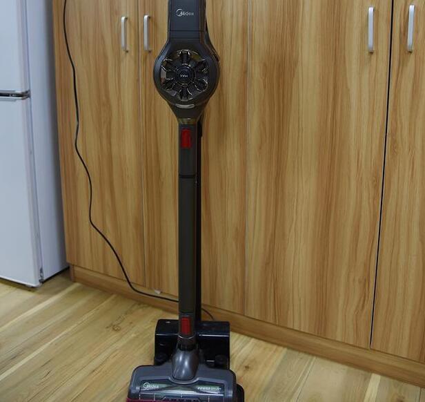 戴森无线手持式吸尘器,沃帅无线手持式家用吸尘器