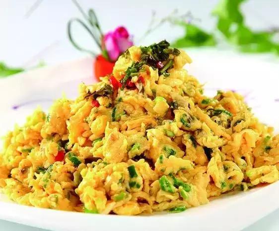 爱吃香椿的赶紧看你的做法对吗,爱吃西红柿的赶紧看千万别错过了