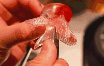 十元店就能买到的日用品，日本匠人却传承13代去做