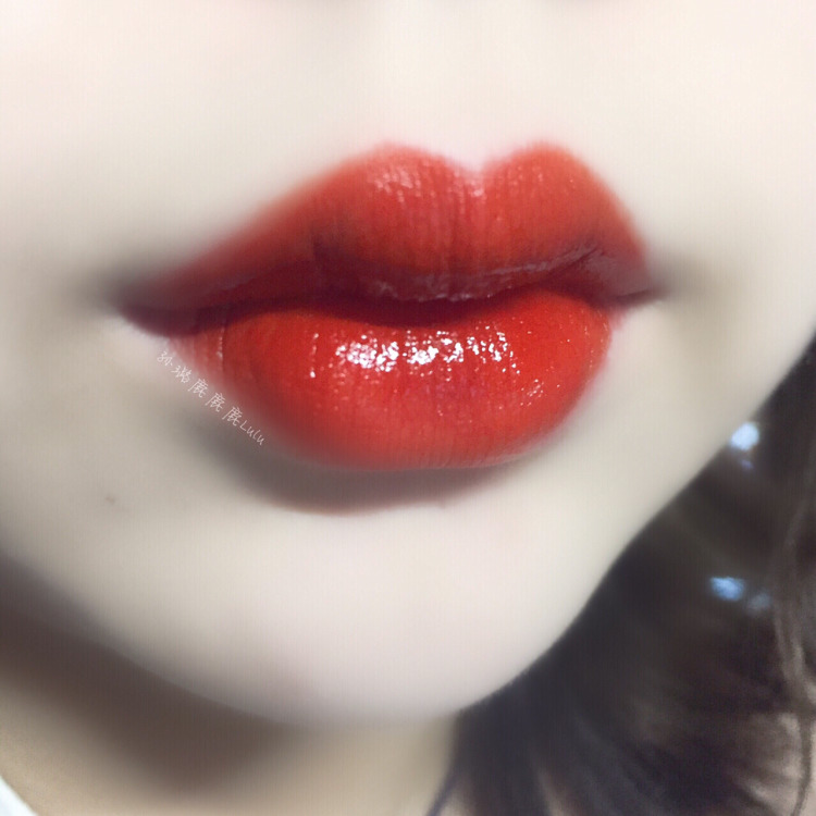 阿玛尼唇釉405和ysl唇釉208试色,阿玛尼405g和400g红管唇釉哪个好看