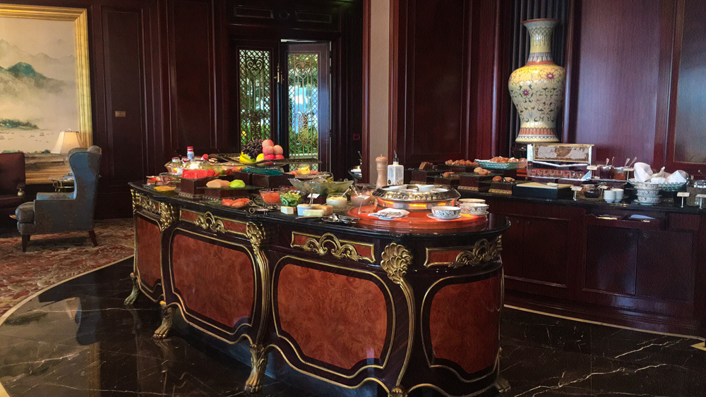 香港，住在港岛最高的行政客房是什么感觉，4000一晚也值得