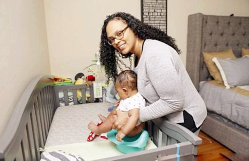 给宝宝把尿具体方法是什么,怎么正确的给宝宝把尿