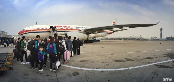 房车自驾游各国的真实生活,自驾环游世界的房车有多漂亮