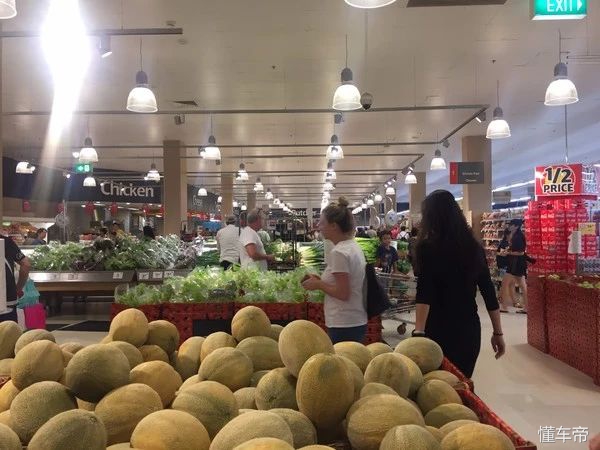 房车自驾游各国的真实生活,自驾环游世界的房车有多漂亮