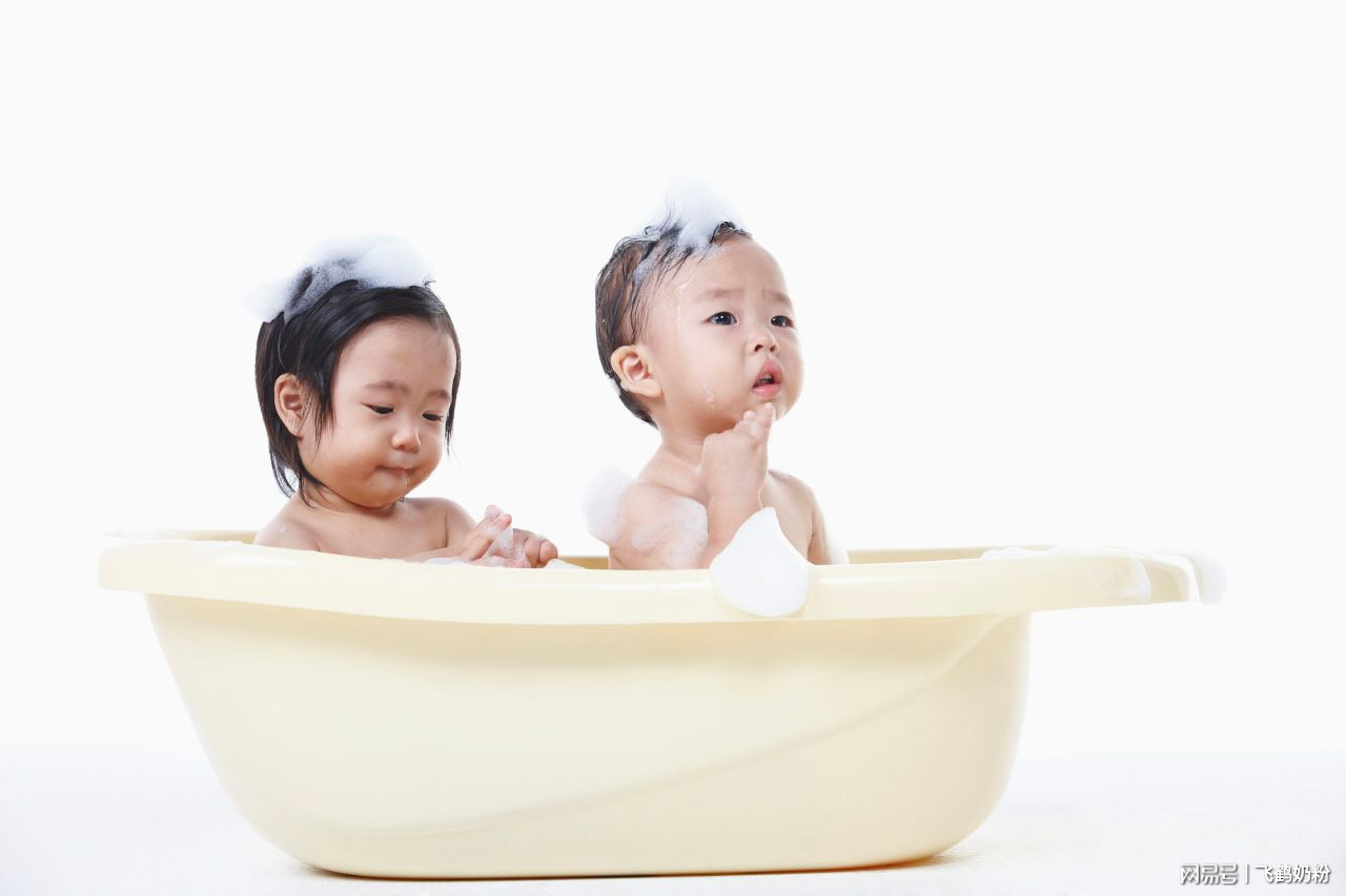 宝宝身上4大部位不宜过度清洗,小婴儿这四个地方不要洗的太干净