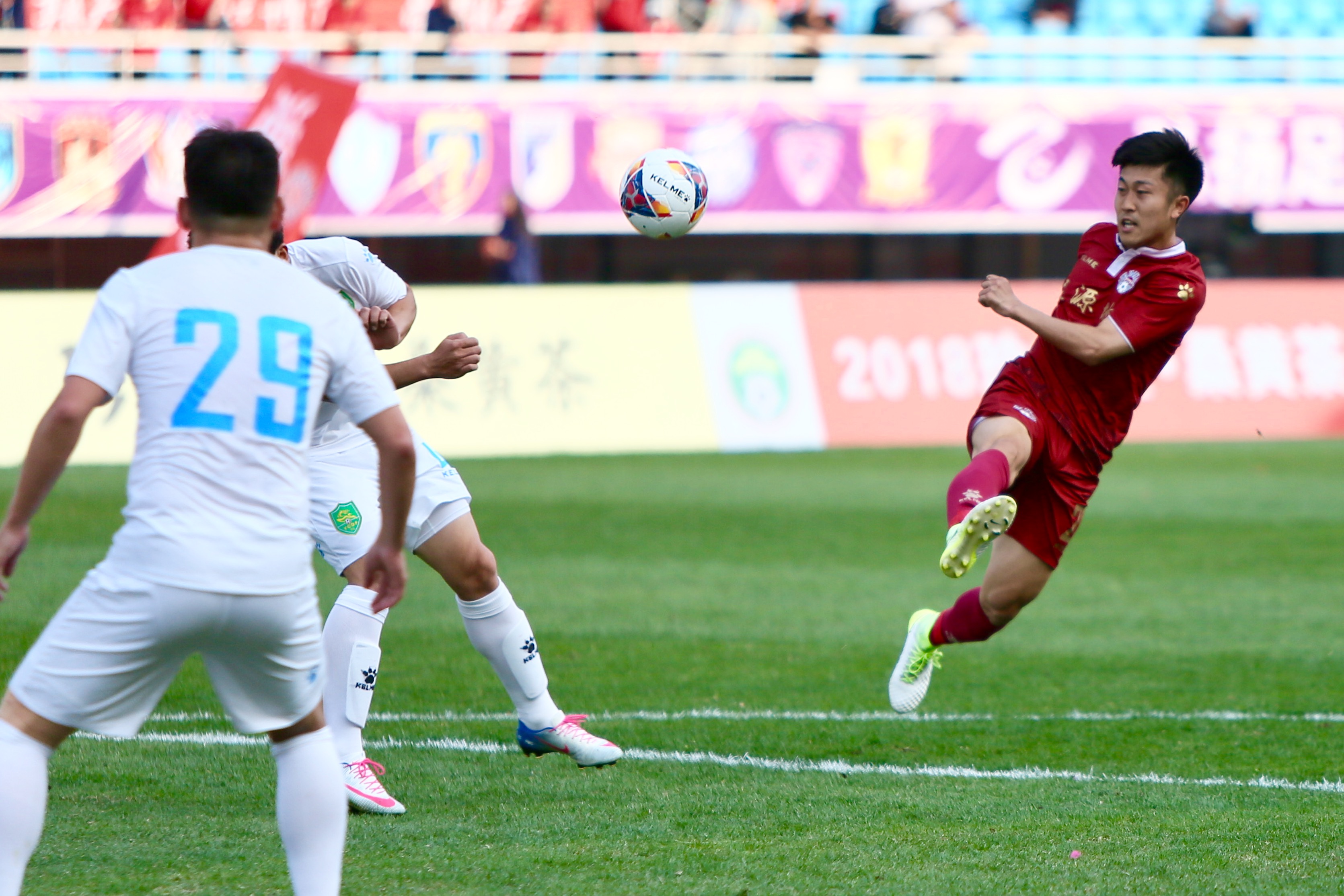 淄博足球比赛沾化领跑,淄博足球中乙比赛时间