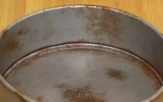 可乐清除水锈,可乐能洗干净茶锈吗