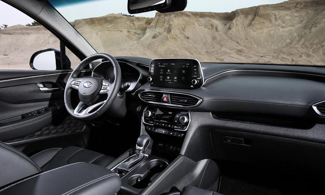 现代圣达菲2019柴油版2.0车内结构,现代圣达菲用的是什么发动机