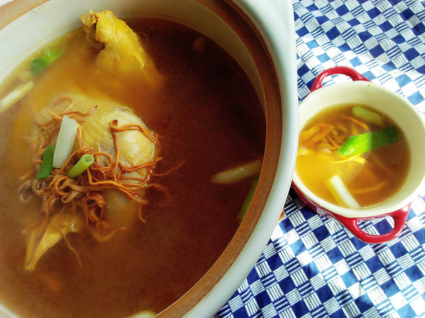 墨鱼银耳鸡汤的做法大全家常,墨鱼鸡肉鸡腿菇煲汤的做法大全
