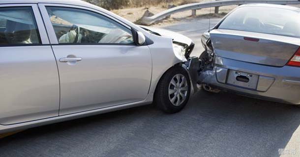 追尾事故处理流程及注意事项,汽车追尾怎么处理保险理赔流程