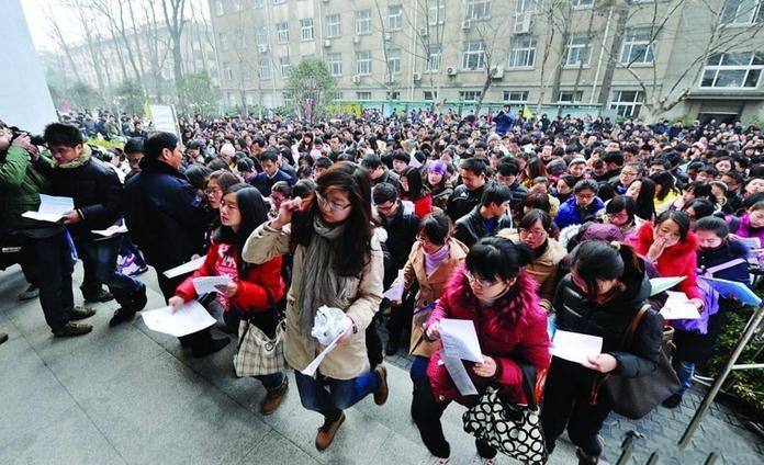 关于游戏工作是怎么赚钱的,游戏赚钱的副业有哪些呢