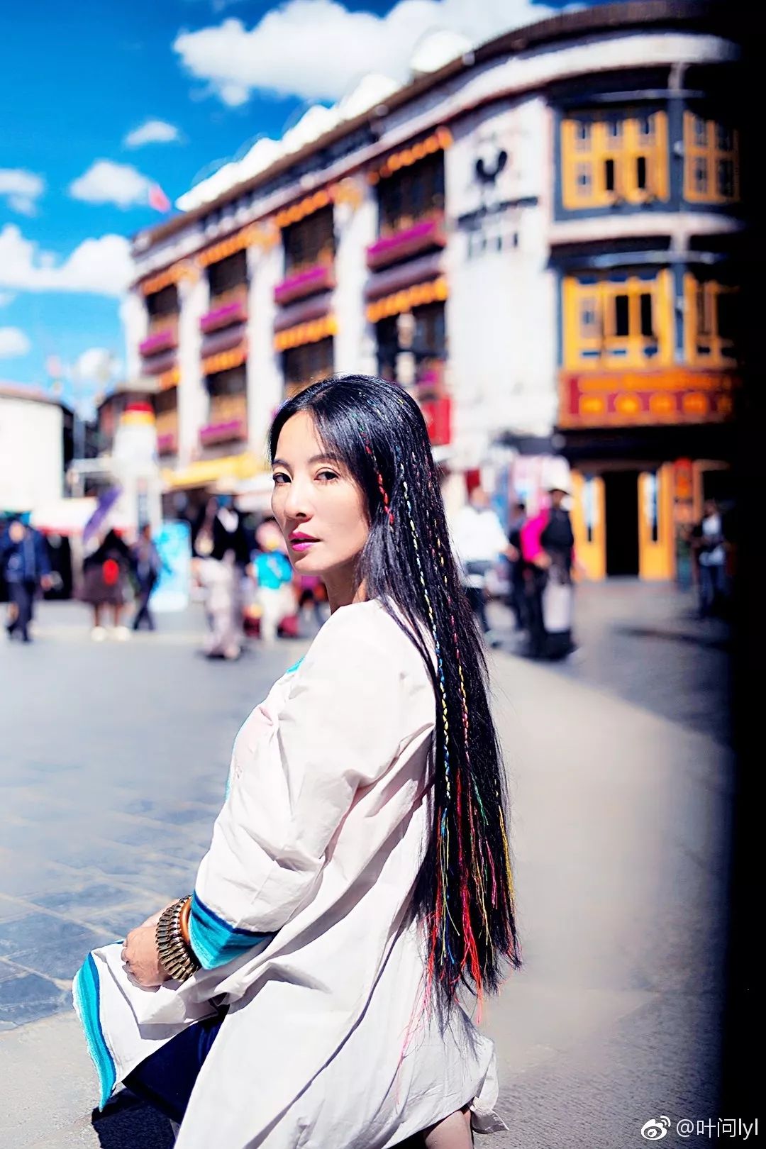 世界最年轻辣妈身材,比基尼走秀夏日套装欧美辣妈