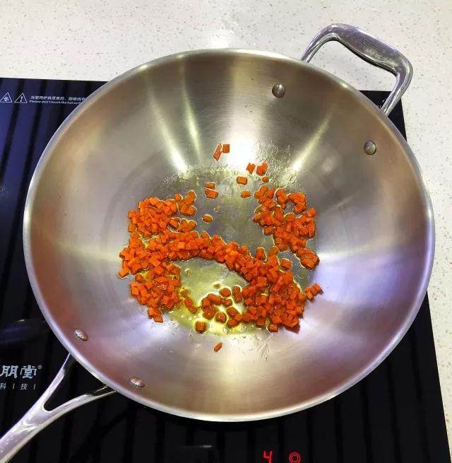 芙蓉鲜蔬汤，在家自己做，五颜六色，又香又鲜，比外面的还好喝！