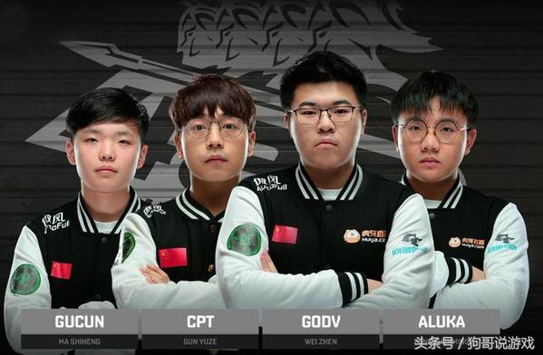 绝地求生第三人称和第一人称谁难,第一人称模式怎么卡成第三人称