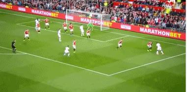 外媒评c罗超远吊射神仙球,c罗惊世倒钩足球小将