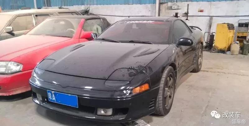 当年价值百万的凌志LS400被黄标报废，场面真是太残忍了！