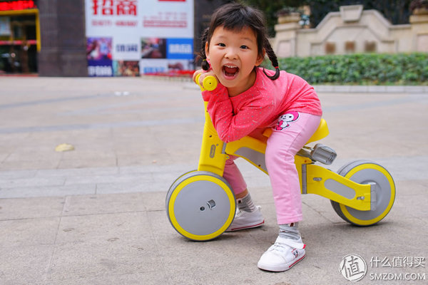 700Bike+小米生态链，高颜值和高性价比的柒小佰变形儿童车