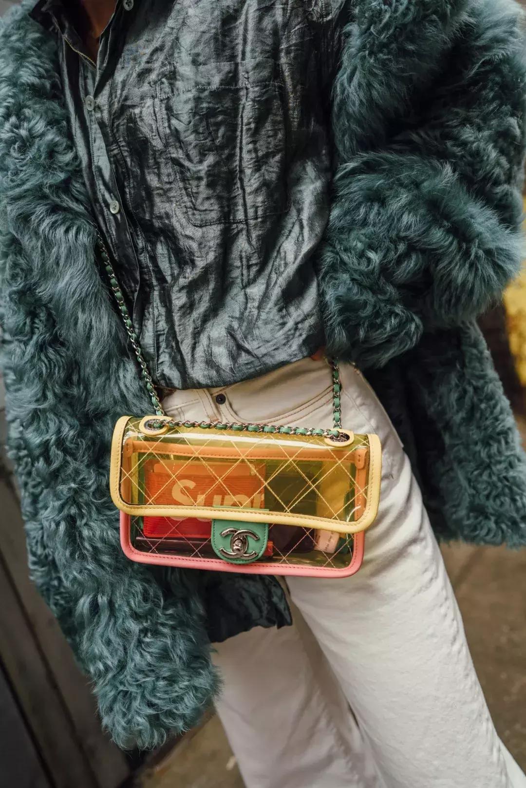 惨剧|买了个6000元的PVC包,被海关当塑料袋扔了,扔了……