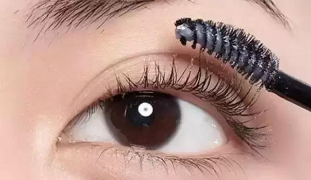 睫毛短如何夹睫毛,刷睫毛小窍门短睫毛秒变睫毛精
