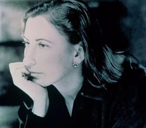 最流行的真皮包包,女式真皮包包正品品牌