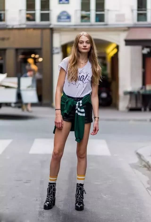 冬t恤的最佳搭配,换季了不知道穿啥