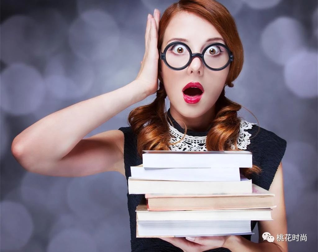 为什么衣服内部有一条带子,衣服上两根带子怎么系