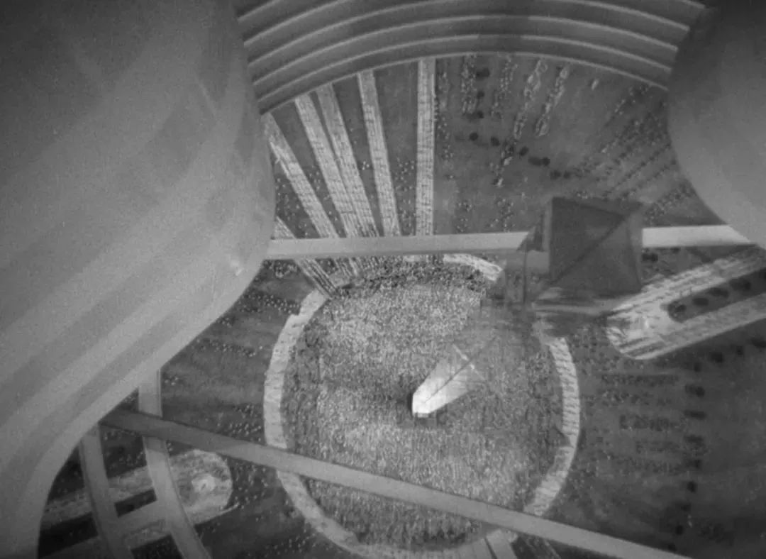 看完这个视频你还敢这样用手机吗,看完这部电影你还敢玩手机吗