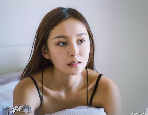 《喜爱夜蒲》性感女神新剧中又对吴卓羲投怀送抱