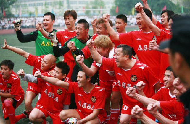 谭咏麟李伯清,谭咏麟与各个明星合唱