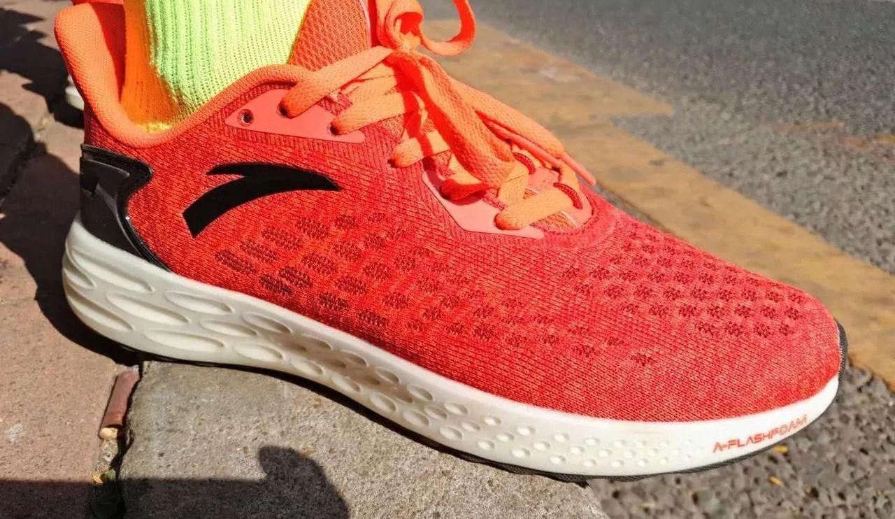 不做中国的耐克要做世界的李宁,安踏与耐克鞋哪款更好