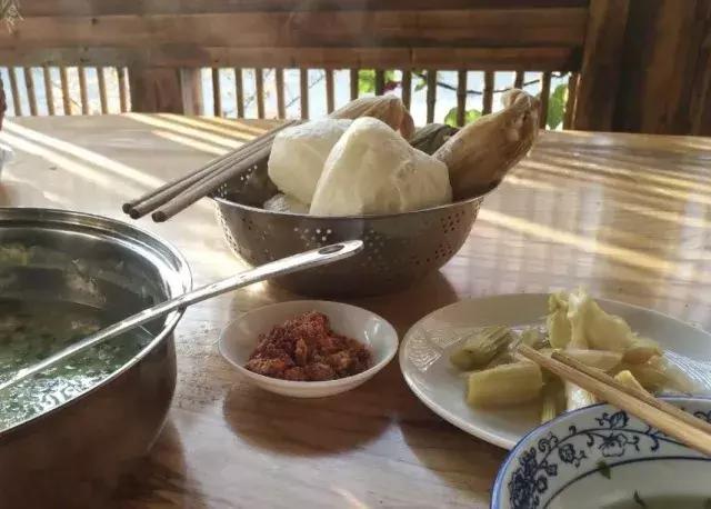 飞两千多公里,得到一座奇幻山林,一个温暖的家,一群有趣的人