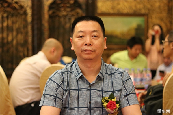 武汉展不减配谭校长不后退听说头铁是件很浪漫的事