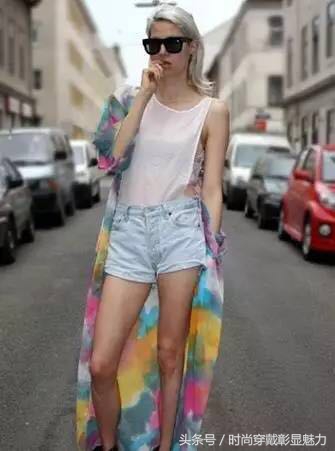 肩宽的人怎么选择合适肩宽的衣服,肩宽怎么变窄适合穿什么样的衣服