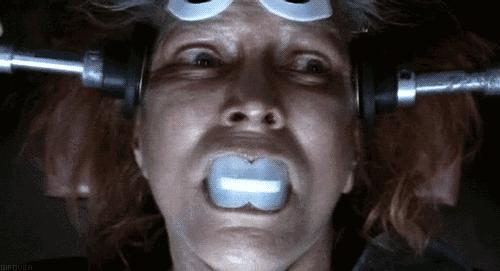 百年残暴治疗史堆砌的事实:同性恋不是病,请放弃治疗