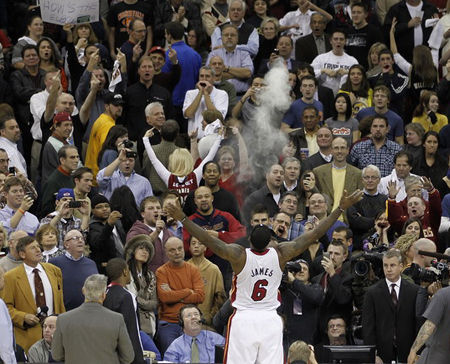 勒布朗詹姆斯的励志故事,关于勒布朗詹姆斯的励志作文