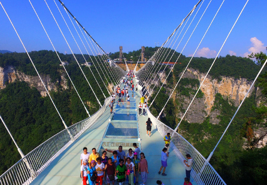 玻璃栈道玻璃会碎吗,玻璃栈道有破碎危险吗