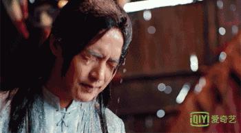 护肤品搓泥怎么消除,护肤品搓泥如何去角质