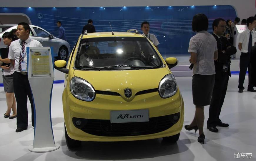 奔奔mini开车感受,长安奔奔mini驾驶第一视角